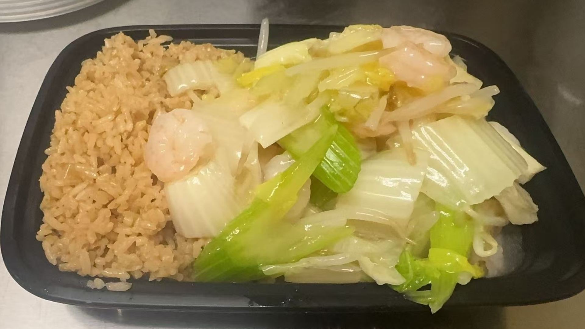 Hong-Kong-One-Chinese-Restaurant-Shrimp-with-Vegetables-Rochester Shrimp stir-fried with veggies and rice, a Chinese Restaurant in Rochester.