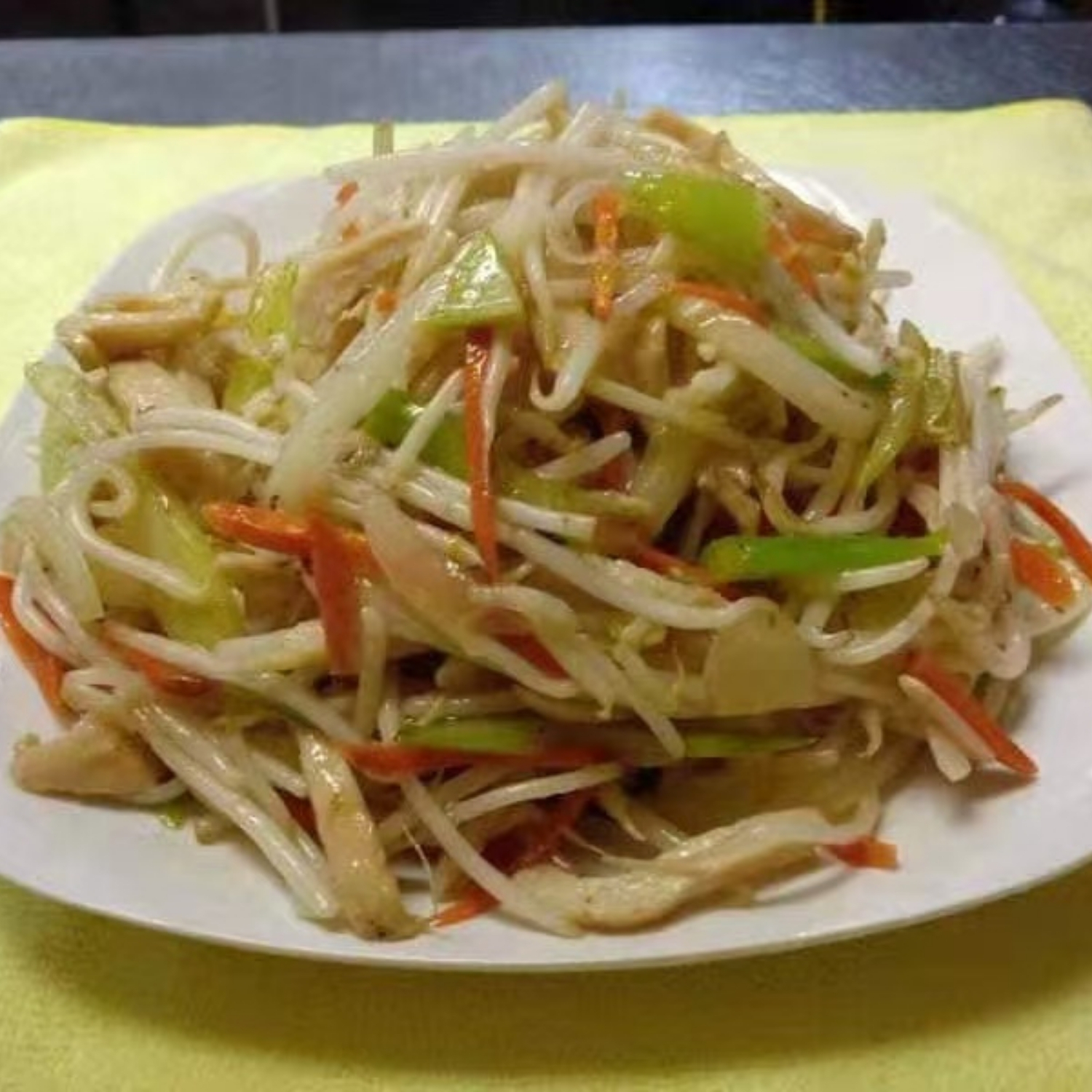 Chicken bean sprout salad mixed with vegetables
