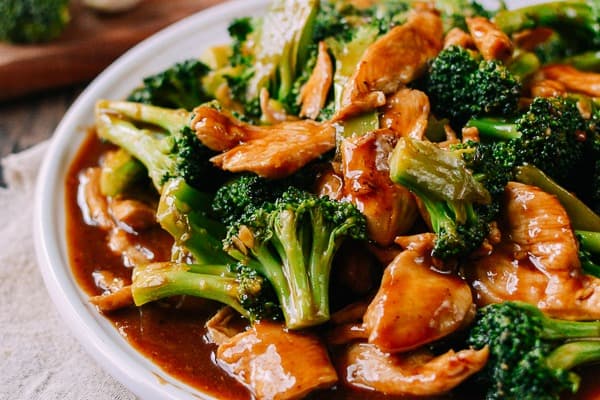 Broccoli and Chicken at Hunan Garden，a Chinese Restaurant in Cinnaminson