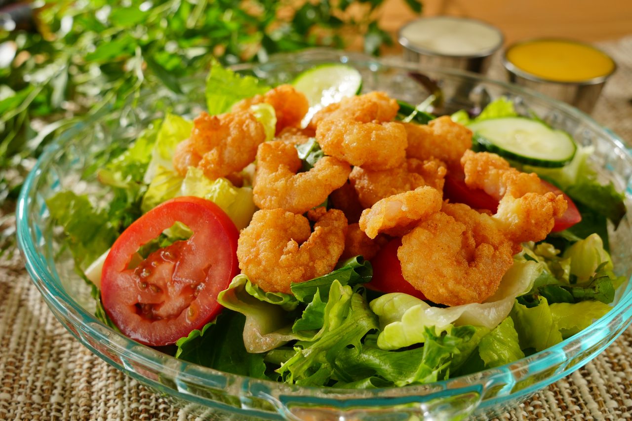 Crispy Shrimp Salad at Hutto Seafood Wings Seafood Restaurant in Irmo, South Carolina