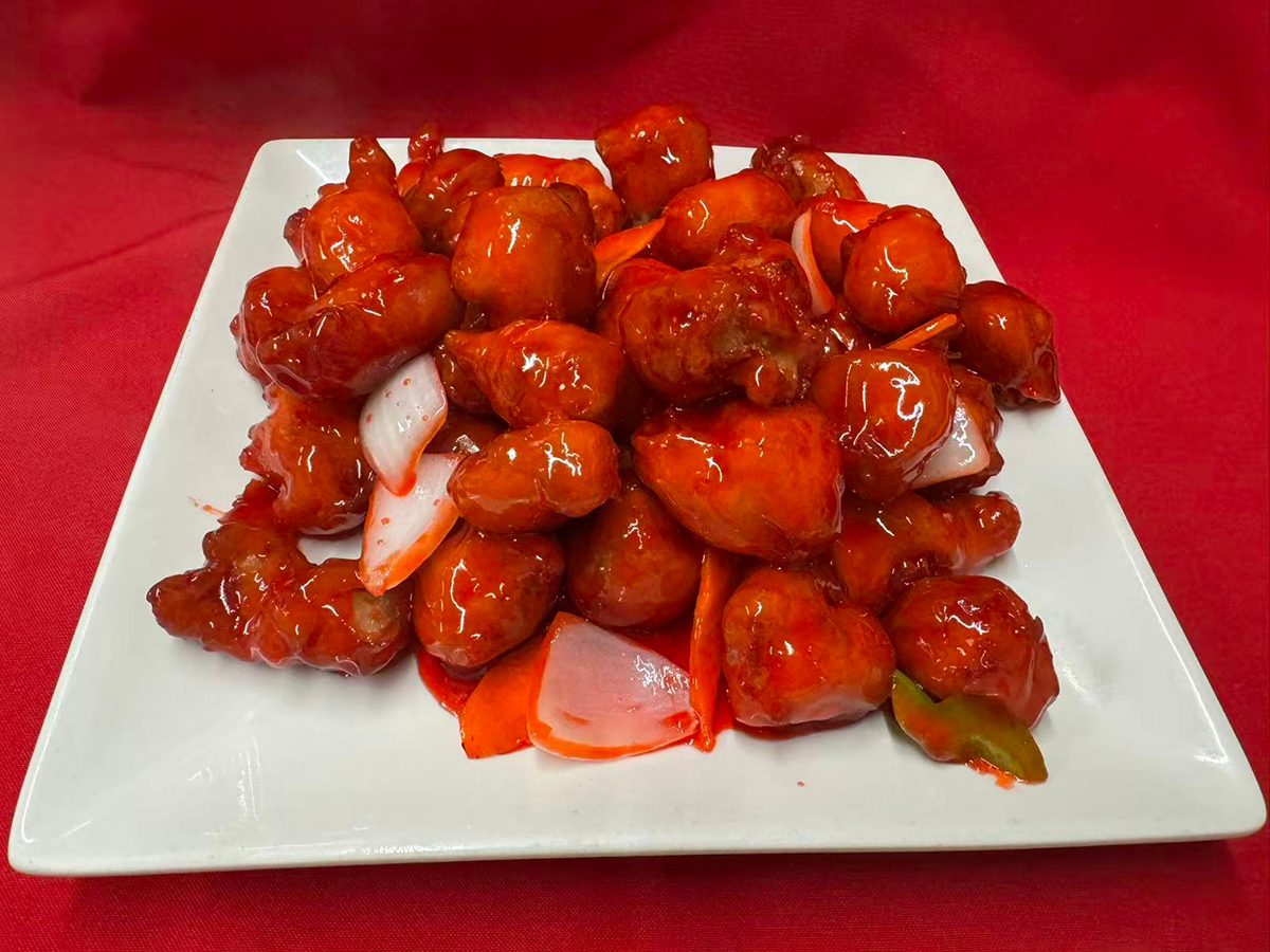 Sweet and Sour Chicken at North China Restaurant，a Chinese Restaurant in Santa Maria