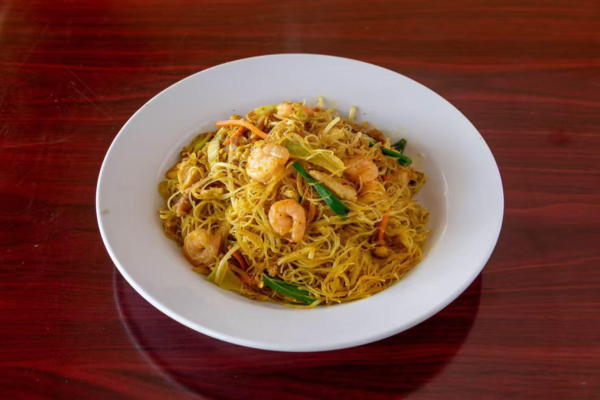 Singapore Style Rice Noodle at Jing Xin's Asian Cafe，a Asian Restaurant in Spring