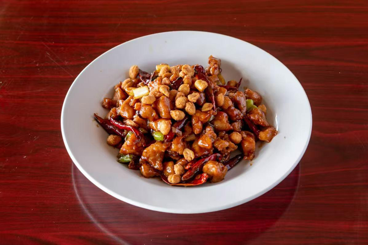 Kung Pao Diced Chicken at Jing Xin's Asian Cafe，a Asian Restaurant in Spring