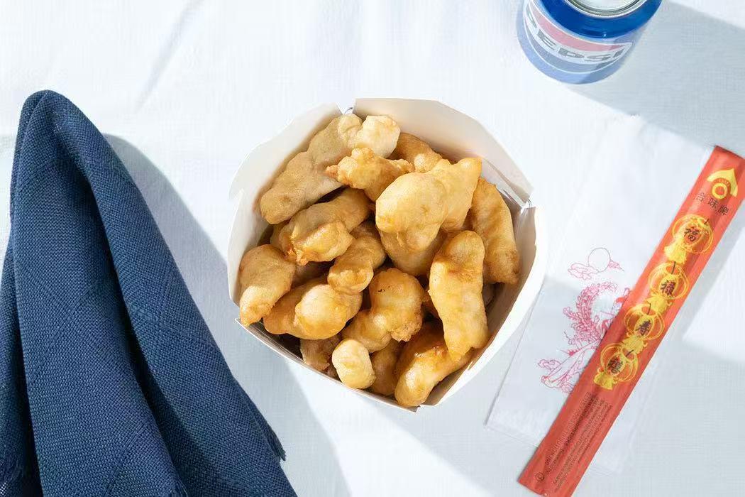 Crispy fried chicken pieces at Jin Jin Restaurant，a Chinese Restaurant in Spartanburg