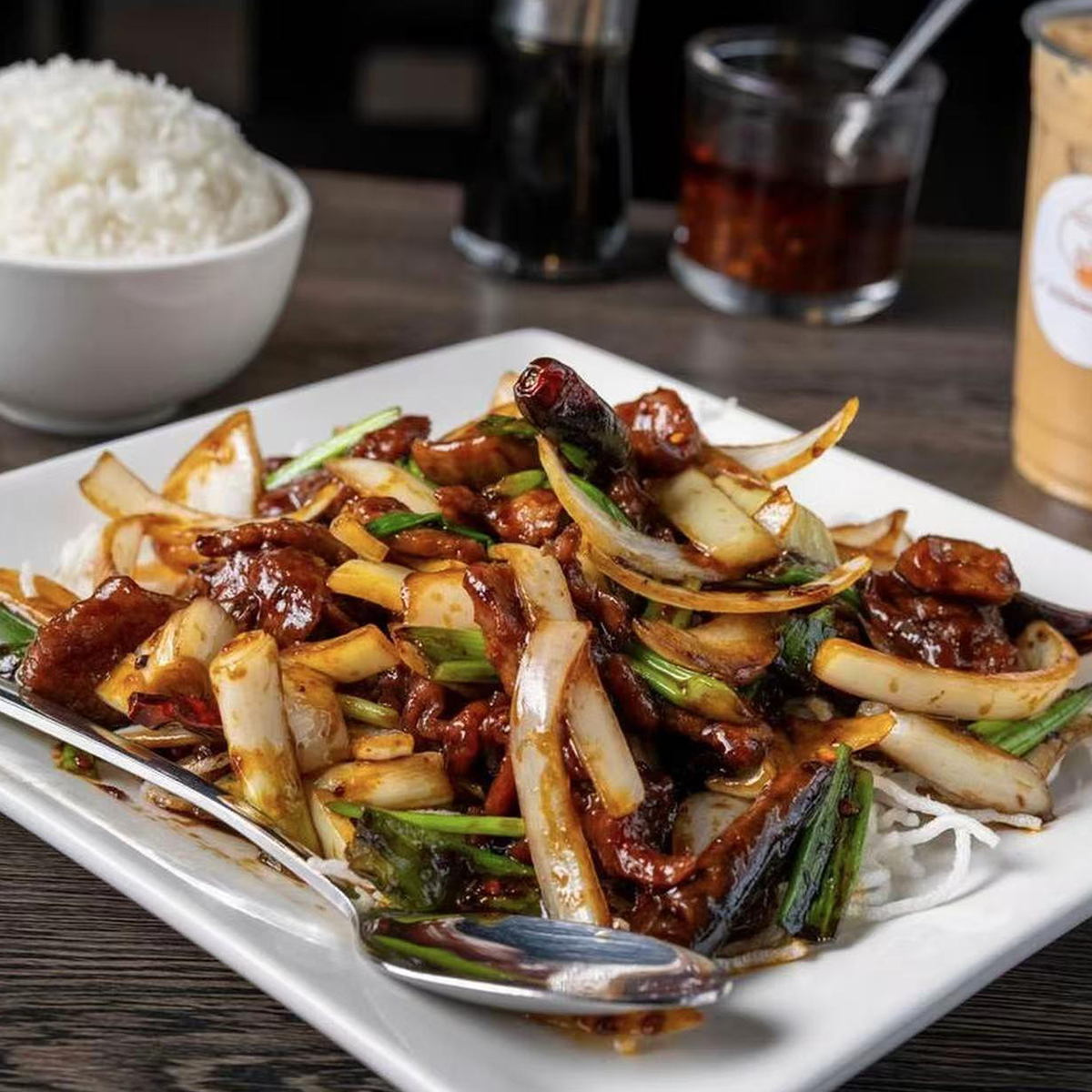 Stir fried beef with onions and scallions at J'S Chinese Cuisine, a Chinese Restaurant in Pasadena