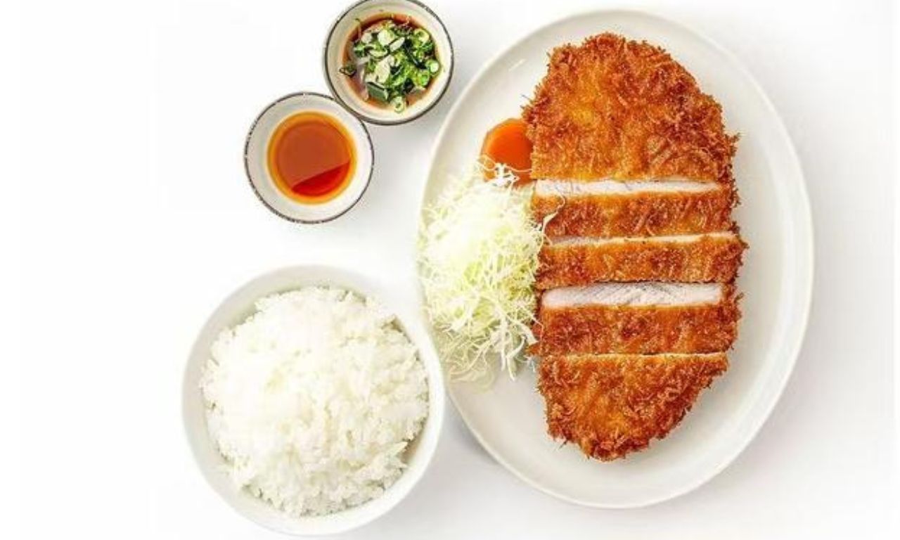 Korean-Wings-Asian-fusion-restaurant-Chicken-Katsu-Fredericksburg Chicken Katsu features a crispy, deep - fried chicken cutlet served with steamed white rice at Korean Wings, a Asian fusion restaurant in Fredericksburg