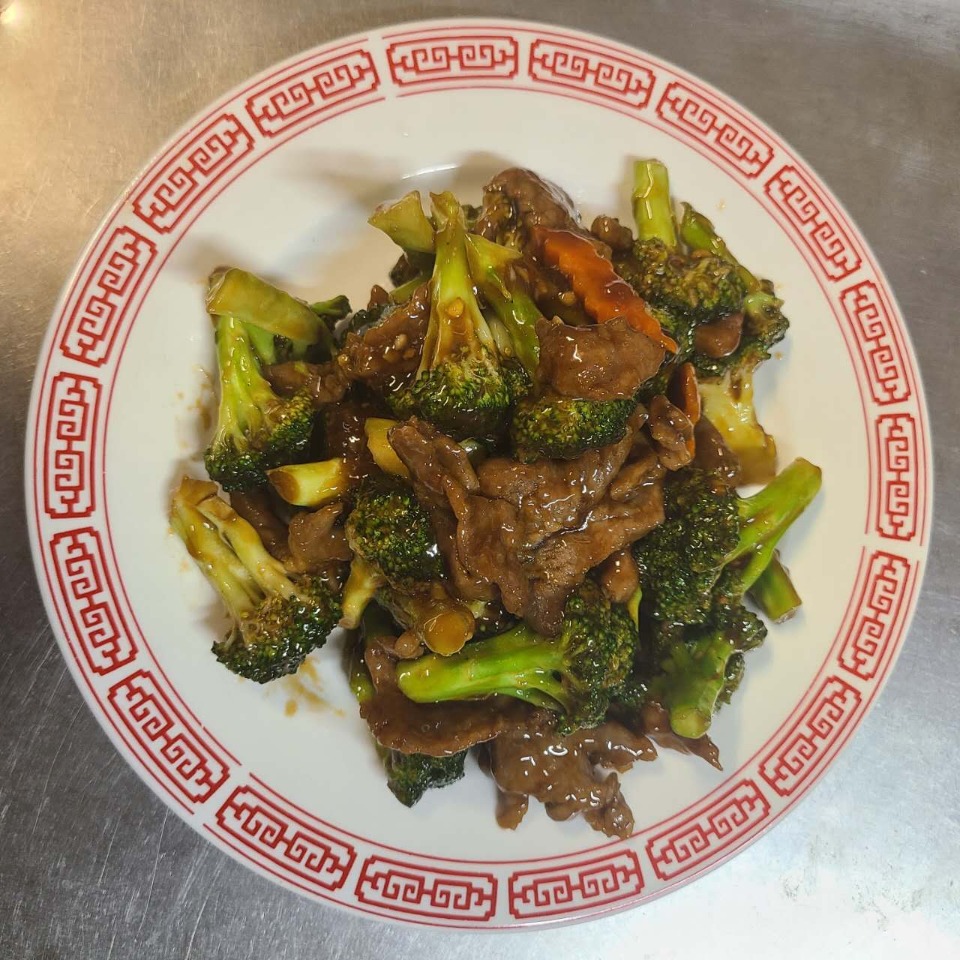 Broccoli Beef at Lee's Canton Chinese Restaurant, a Chinese restaurant in Yuba City