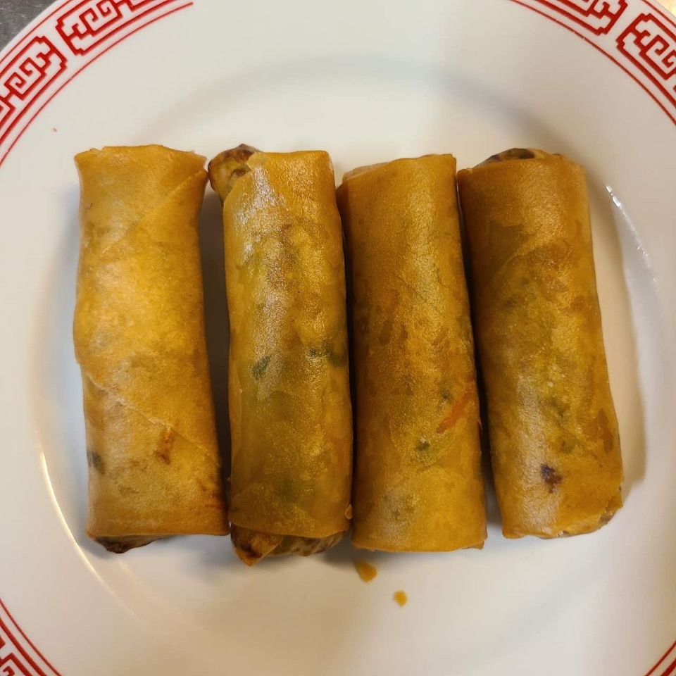 Egg Roll(4) at Lee's Canton Chinese Restaurant, a Chinese restaurant in Yuba City