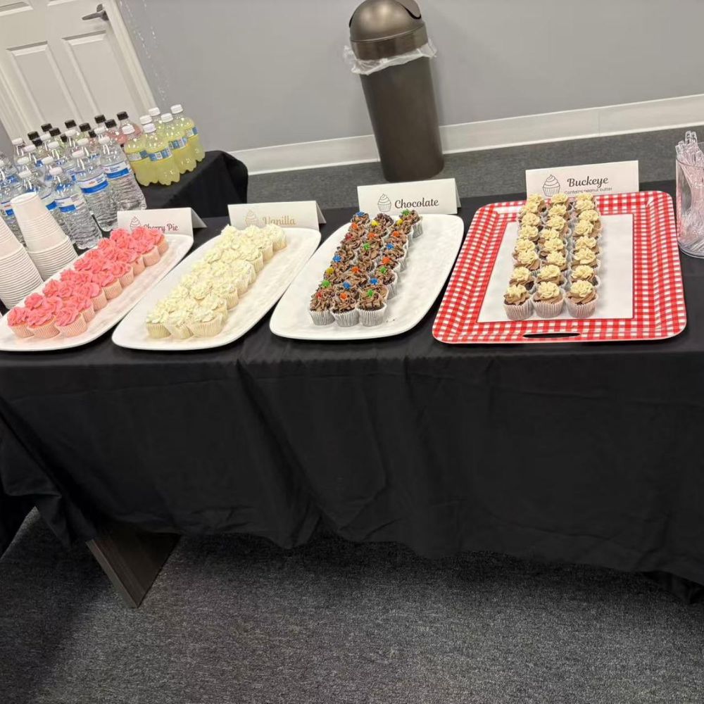 Four flavors of mini cupcakes set with bottled drinks beside at LuCha Bubble Tea & Cafe, Bubble Tea Store in OH Four flavors of mini cupcakes set with bottled drinks beside at LuCha Bubble Tea & Cafe, Bubble Tea Store in OH