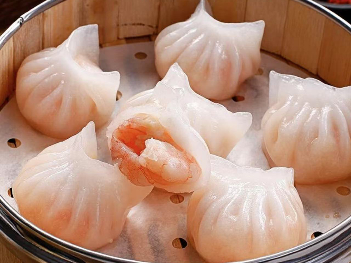 Crystal shrimp dumplings in a steamer at Tao's Bao，a Chinese Restaurant in Stony Brook