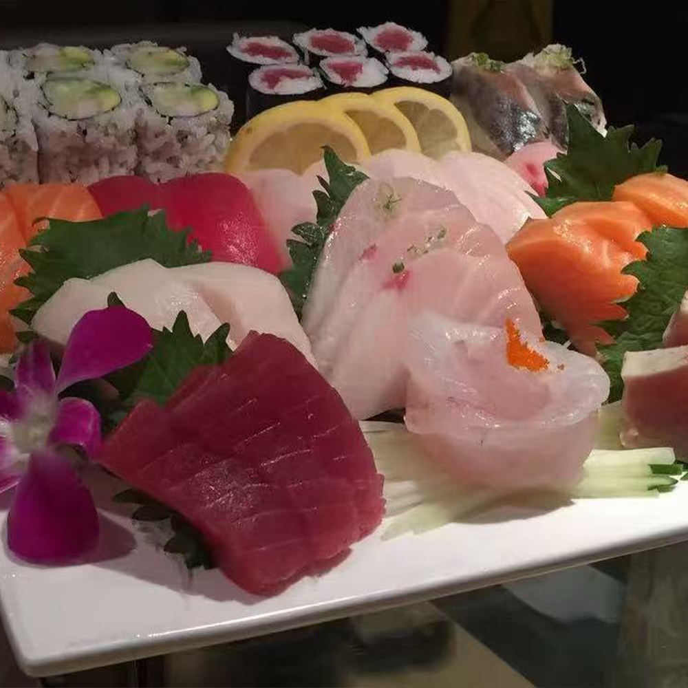Assorted Sashimi and Maki Rolls at Mei Tzu Sushi Bar & Kitchen, Asian-style Restaurant in East Windsor