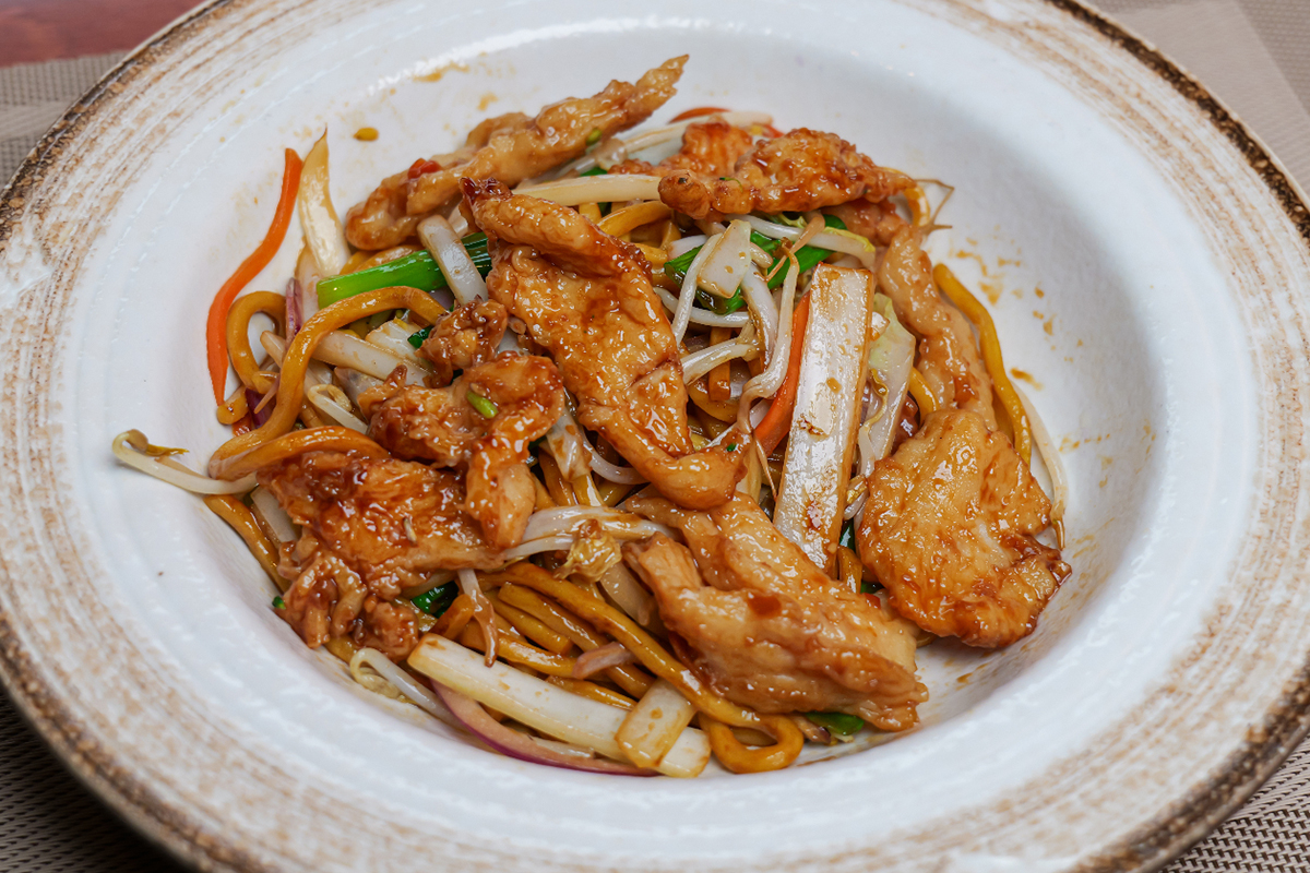 basil shicken udon at M Fresh Asian Fusion，a Asian Fusion Restaurant in Boiling Springs