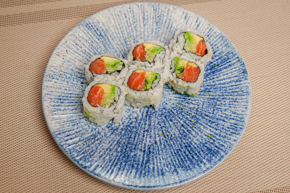 salmon avocado at M Fresh Asian Fusion，a Asian Fusion Restaurant in Boiling Springs