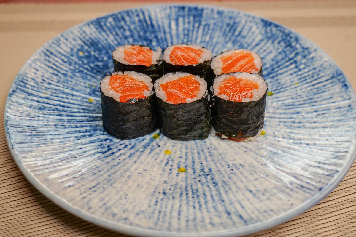 salmon roll at M Fresh Asian Fusion，a Asian Fusion Restaurant in Boiling Springs