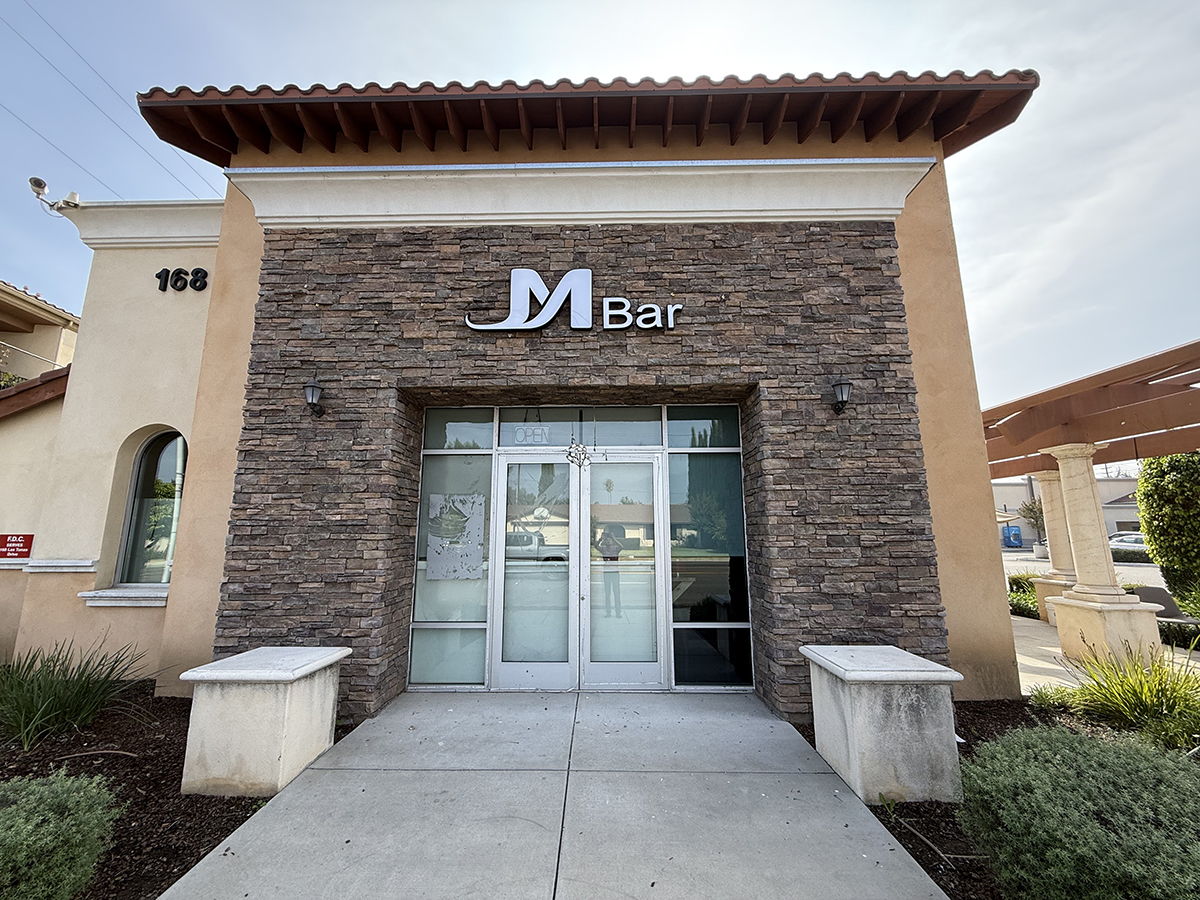 Exterior of Barbecue Restaurant M Bar BBQ with traditional decor in Arcadia