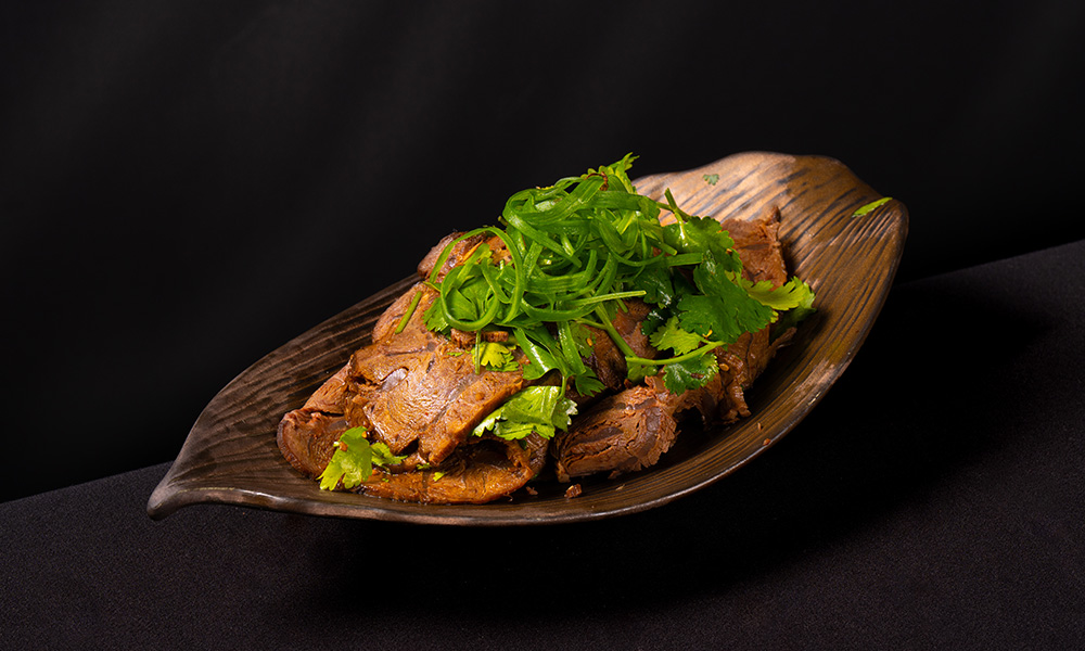 Cilantro Beef at Min Du Sheng Yan 闽都盛宴，a Chinese Restaurant in Queens