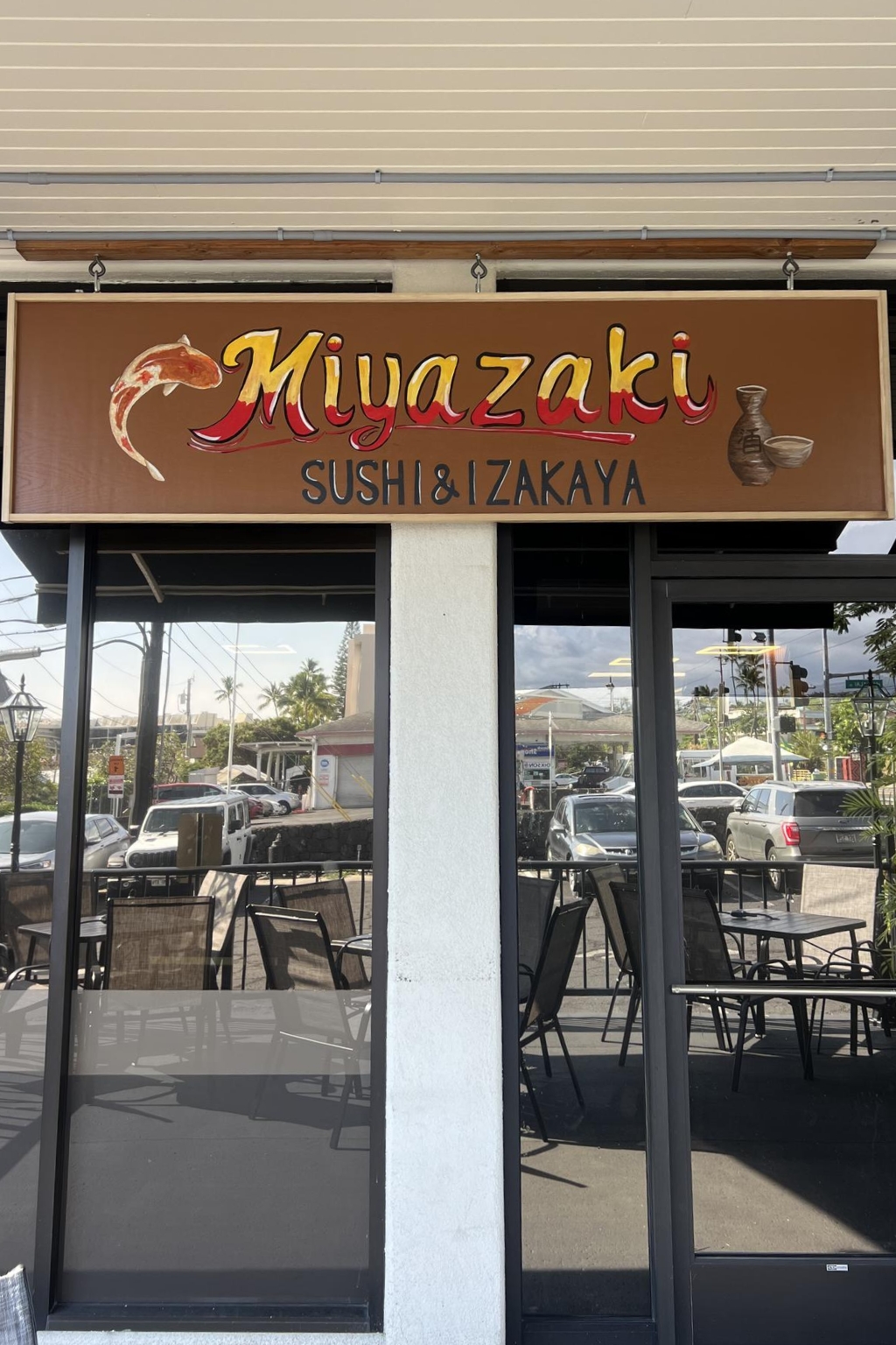 The welcoming storefront of Miyazaki Sushi & IZAKAYA, a Japanese Restaurant in Kailua-Kona.