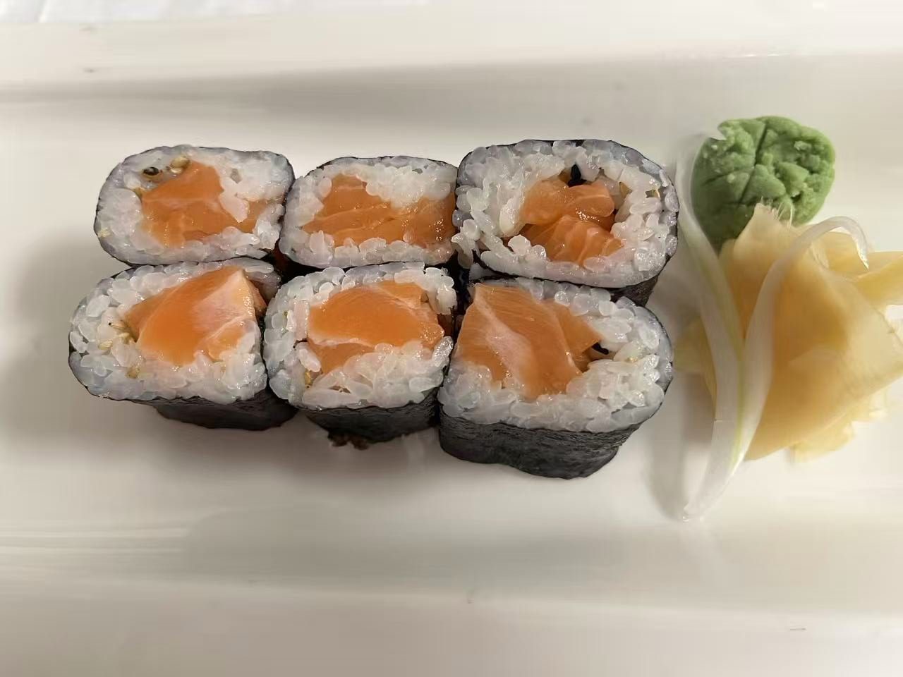 “Salmon Roll at Mizu Premium AYCE, Japanese Restaurant in Jacksonville
