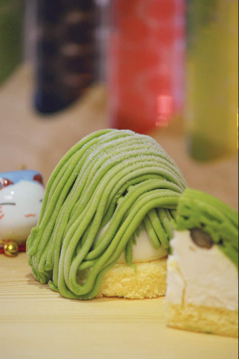 Matcha dessert with creamy topping