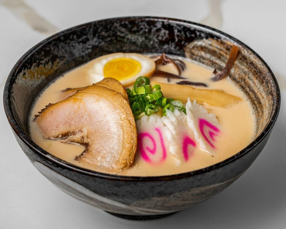Classic tonkotsu chashu ramen with narutomaki at Modern Tea・Salad, Salad shop in New York