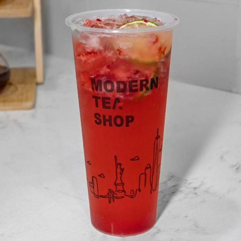 Iced strawberry lime fruit tea at Modern Tea・Salad, Salad shop in New York