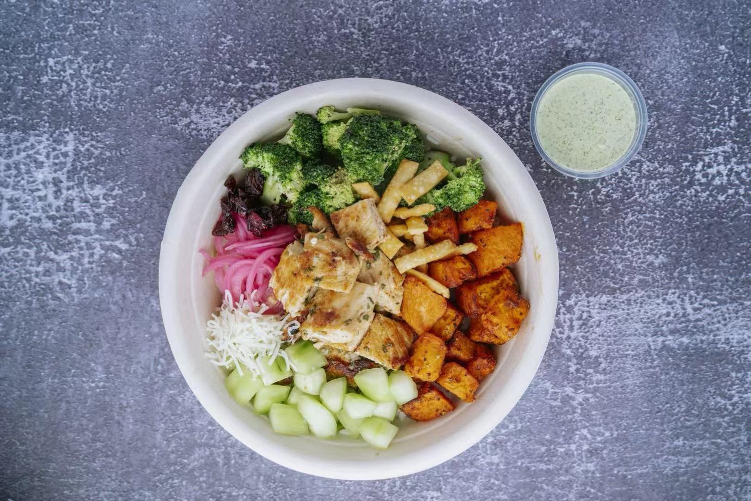 Garlic herb chicken bowl at Mr Farmer, a Asian Fusion Restaurant in St. Augustine