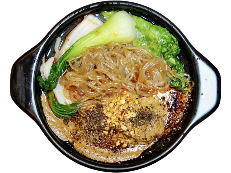 Casserole thin noodles with greens and sauce at Yu Lao Tou Malatang, a Chinese Restaurant in Flushing