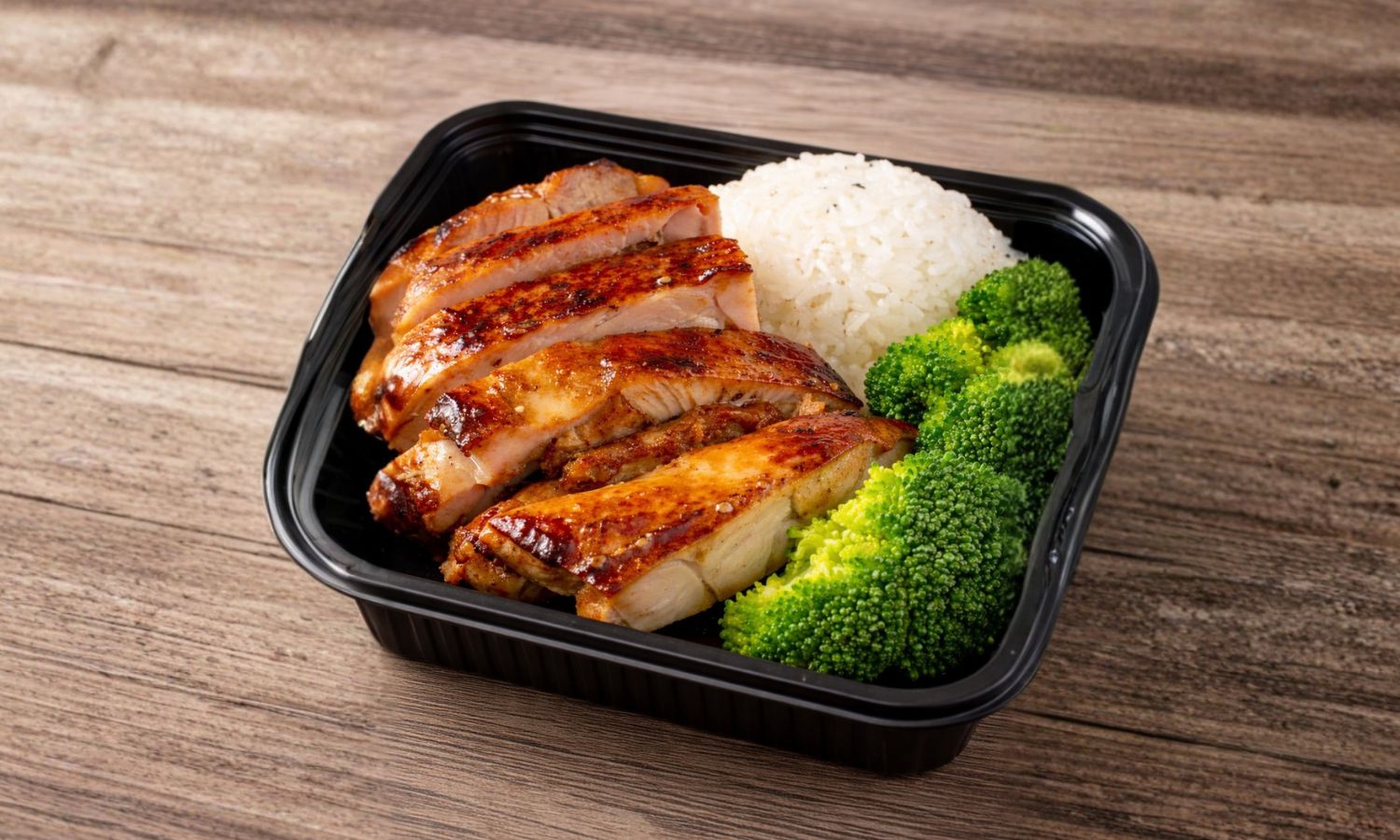 Grilled teriyaki chicken with rice and broccoli at Muy Bien Teriyaki, a Japanese Restaurant in El Monte