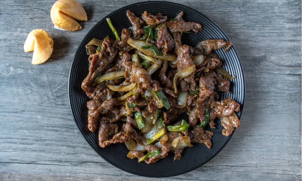 Stir-fried beef with scallions and onions at Nagoya Teriyaki, a Japanese Restaurant in Gig Harbor