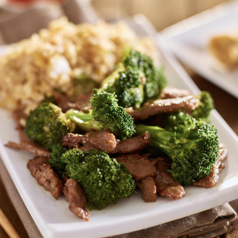 Beef with Broccoli at New Chicken，a Chinese Restaurant in Oxnard