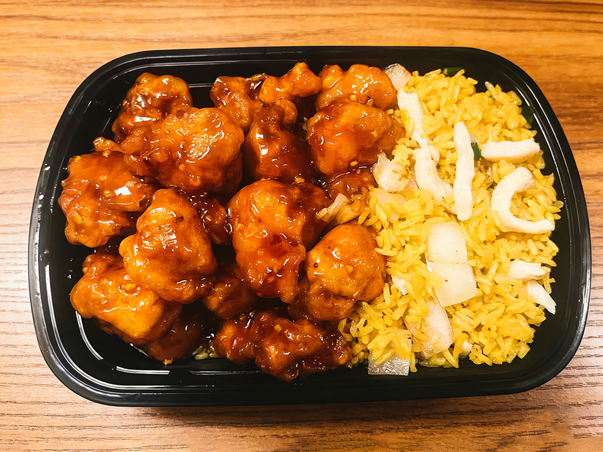 General Tso's Chicken at Nine Dragon Chinese Restaurant in Baton Rouge