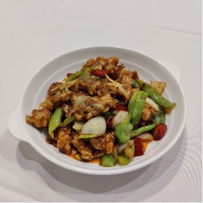 Spicy Frogs with green pepper and dried chili.