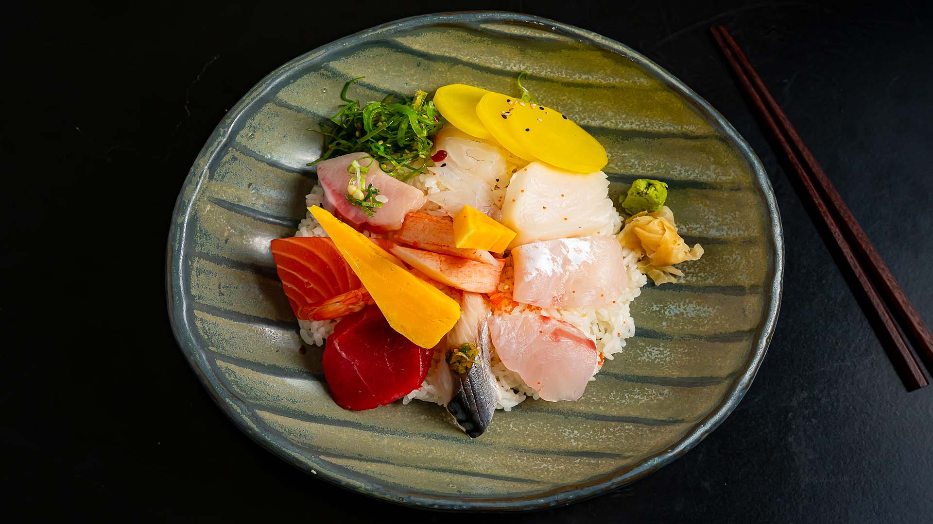 Chirashi at Oishi Sushi & Izakaya, a Japanese Restaurant in Staten Island