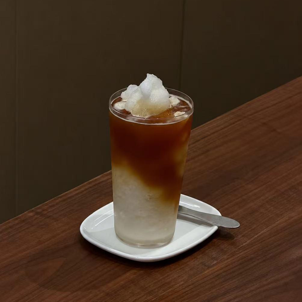 Yuzu iced tea with citrus ice at On Lab，a Creative Cafe and Bistro in New York
