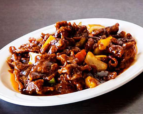 Moon China Bistro-Chinese Restaurant-Pineapple Beef-Chandler Pineapple Beef at Moon China Bistro, a Chinese Restaurant in Chandler