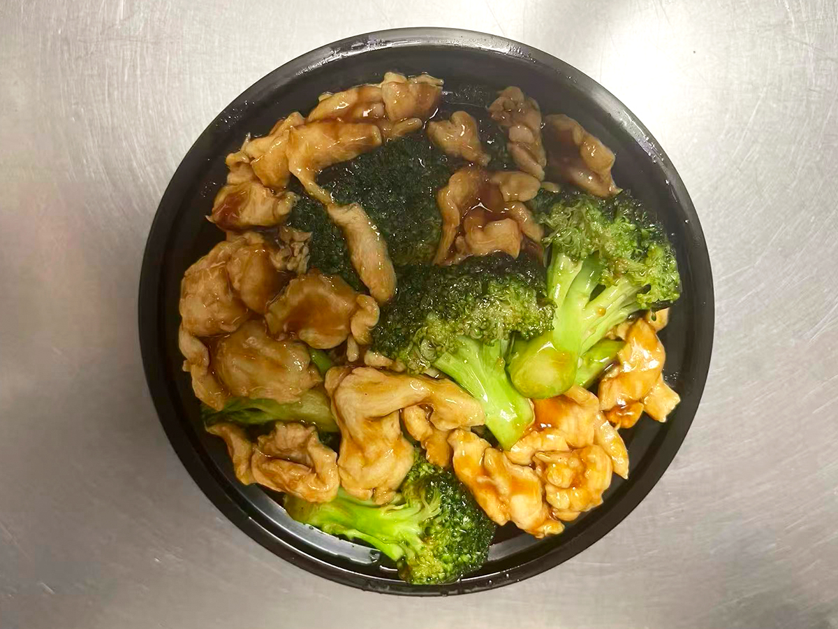 Tender chicken stir-fried with fresh broccoli at Orient Chef, a Asian Restaurant in Davie