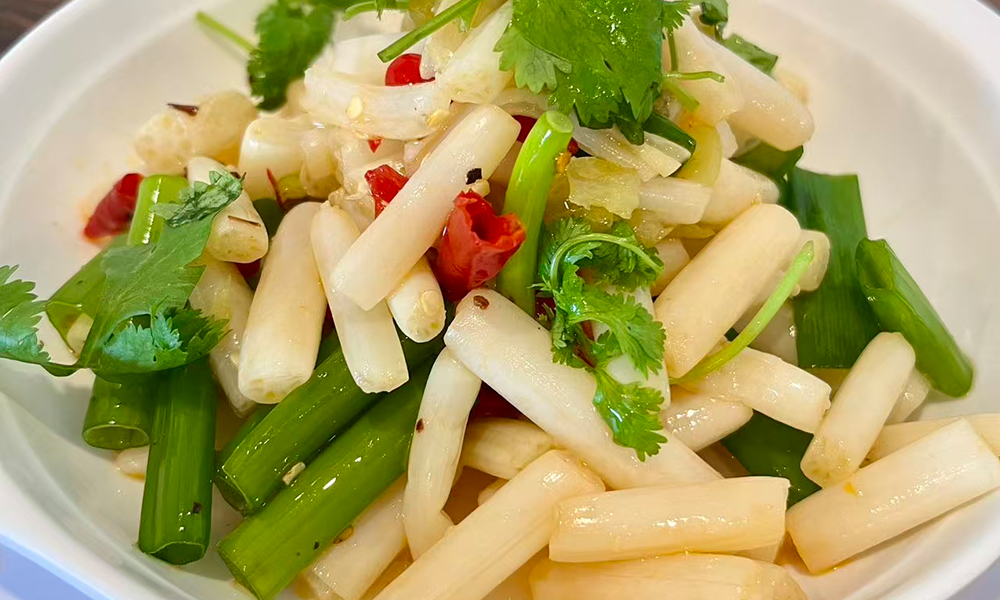 Crispy lotus root in cold salad, fresh and spicy at Pacific Eatery Restaurant in Kenny Rd, Columbus