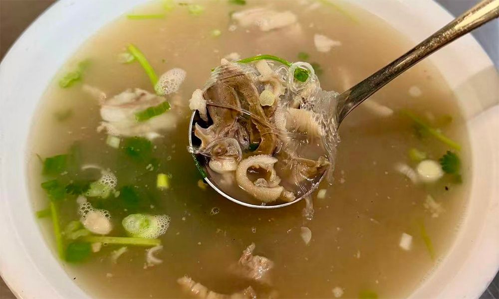 Pacific-Eatery-Chinese-Restaurant-Mutton-Offal-Soup-Kenny-Rd-Columbus Mutton offal in clear soup, warm and nourishing at Pacific Eatery Restaurant in Kenny Rd, Columbus