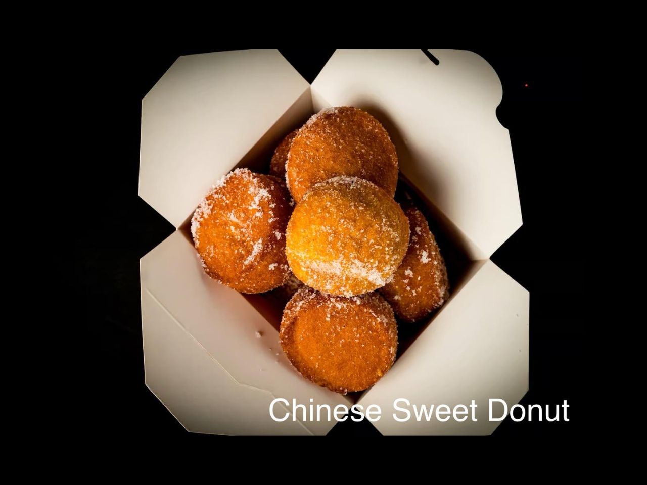 Sugared Chinese sweet donuts at Pan Pann, a Chinese Restaurant in Livonia
