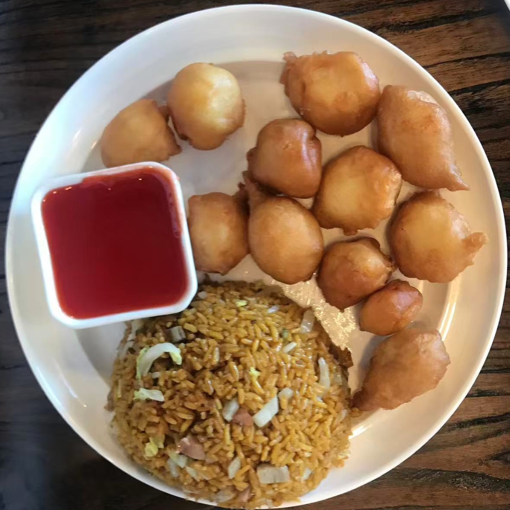 Sweet & Sour Chicken at Mr ging chop suey, a Chinese restaurant in Chicago