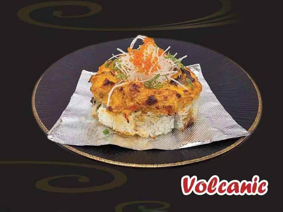 Pho-House-Asian-Fusion-Restaurant-Volcanic-Roll-Carmichael A baked "Volcanic" sushi roll with creamy topping at Pho House, a Asian Fusion Restaurant in Carmichael