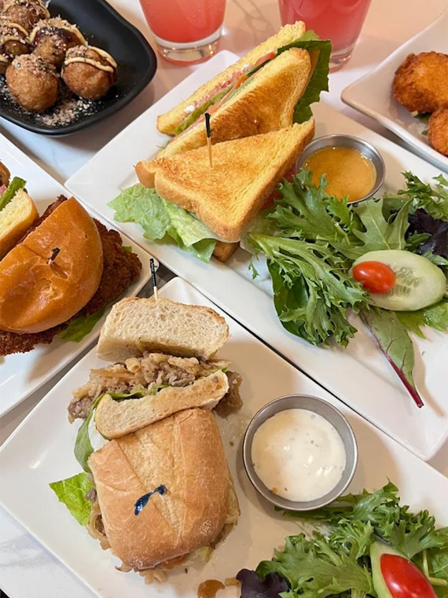 Santa Fe Ckicken Roll at Prince Tea House, a Brunch Restaurant in Metaurie