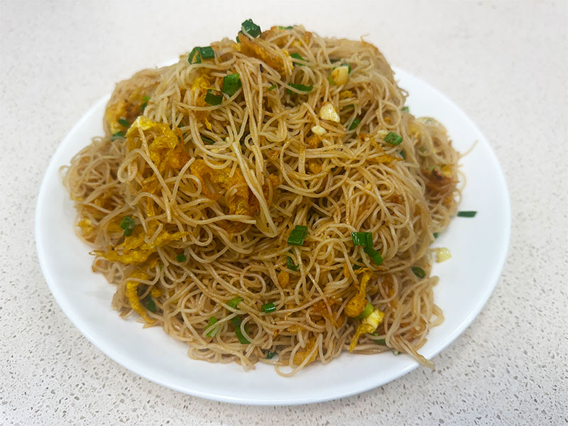 Stir-fried rice noodles with scrambled egg at Q's Noodle House, a Chinese Restaurant in Las Vegas