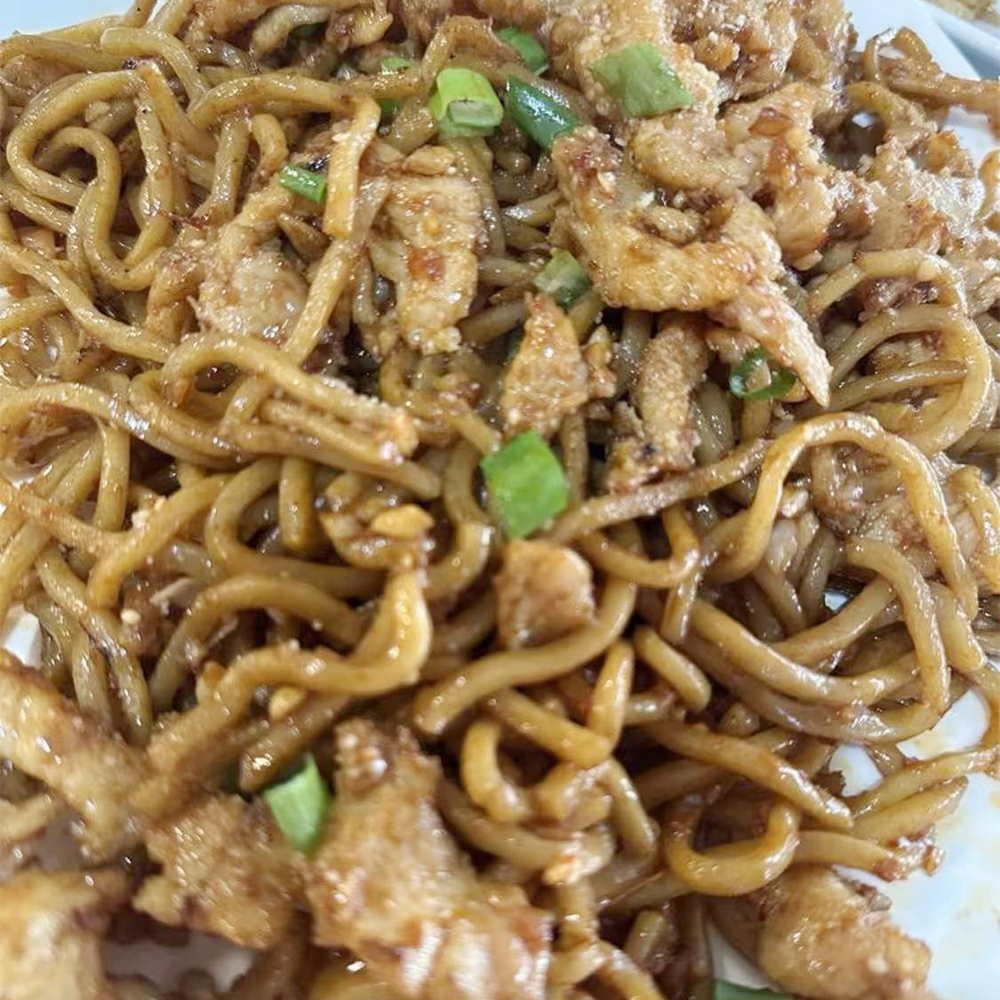 QZ-Asian-Hibachi-and-Milk-Tea-Asian-Restaurant-Garlic-Chicken-Noodle-Carmichael Garlic Chicken Noodles at QZ Asian Hibachi and Milk Tea in Carmichael, California