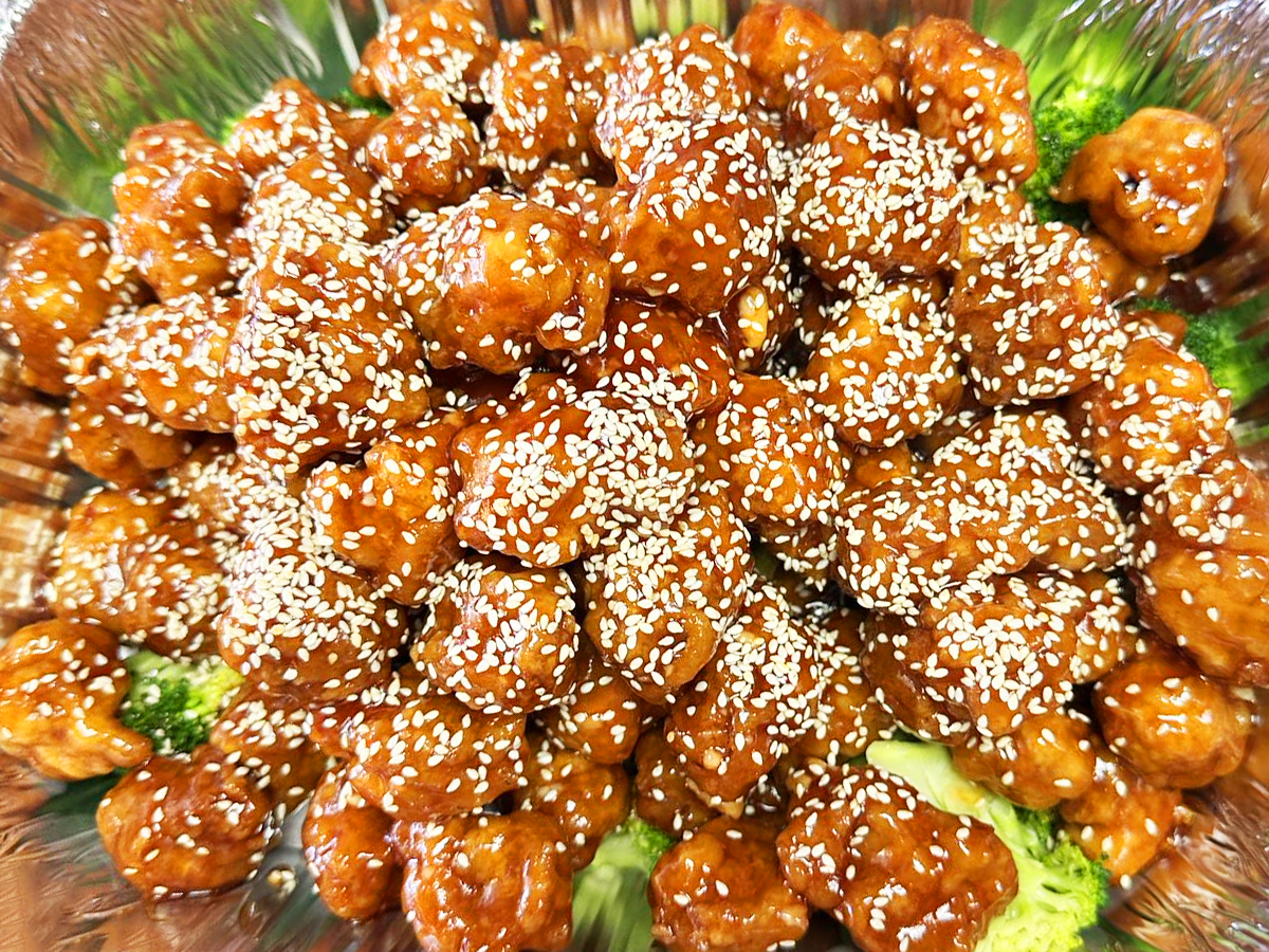 Sesame chicken at No.1 Chinese Restaurant，a Chinese Restaurant in Rutland