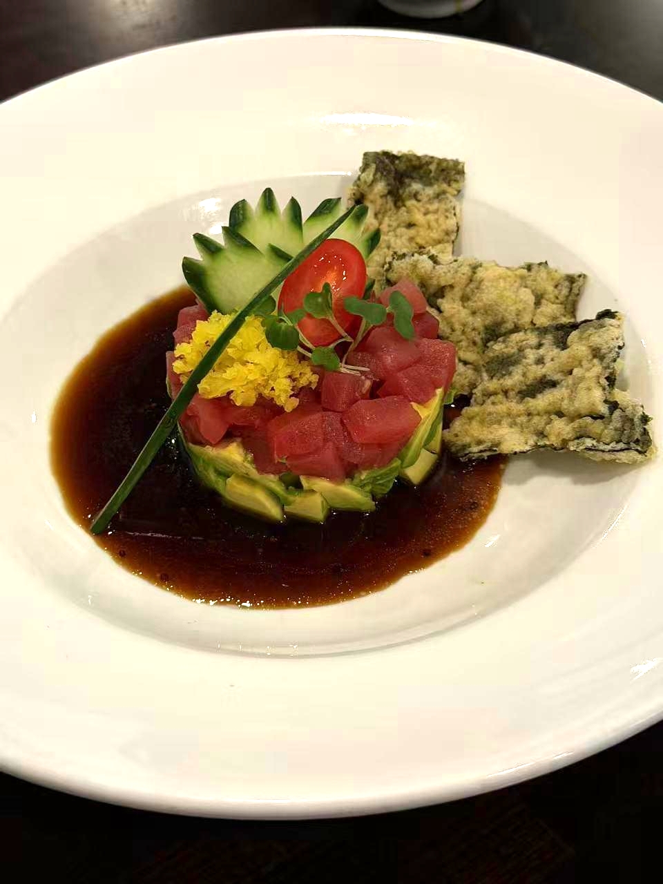Tuna avocado tartare with crispy seaweed at Sakura Sushi 88, a Japanese Restaurant in New York