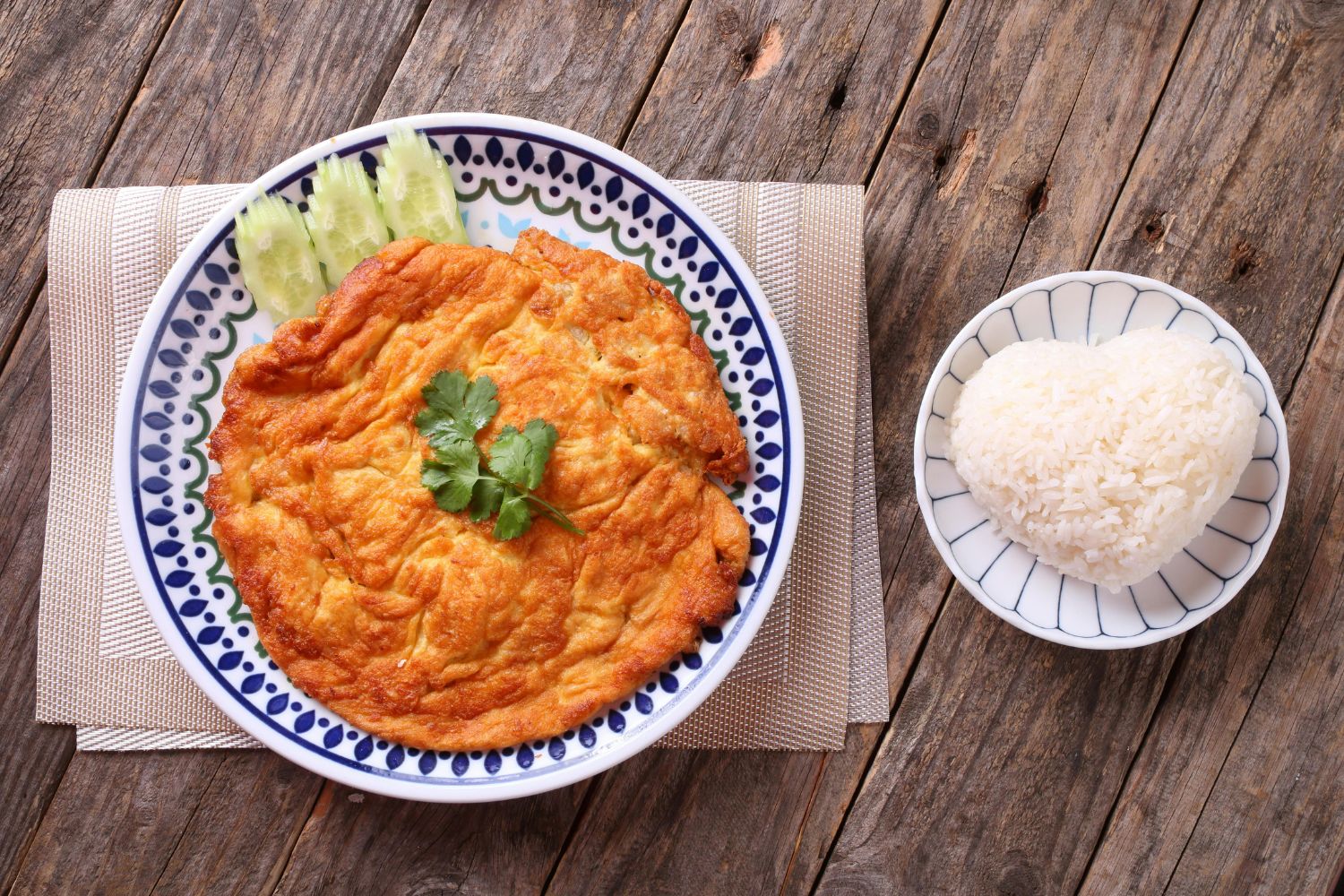 Thai omelette with heart-shaped steamed rice at Sam Bistro Thai Restaurant in Middletown