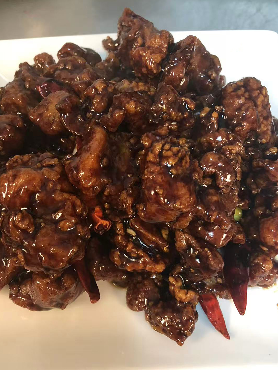 tangerine Chicken at Silver Palace Chinese Restaurant，a Chinese Restaurant in Whittier