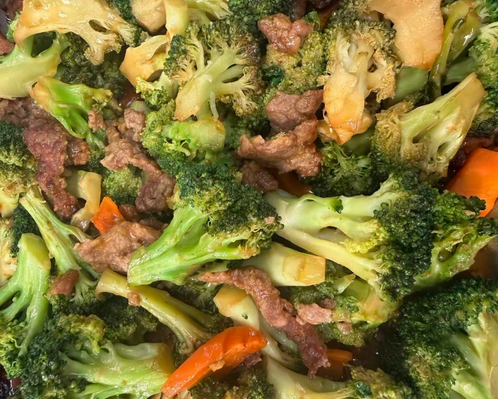 Stir-fried beef with broccoli and carrot slices at Siu Lap City, a Chinese Restaurant in Houston