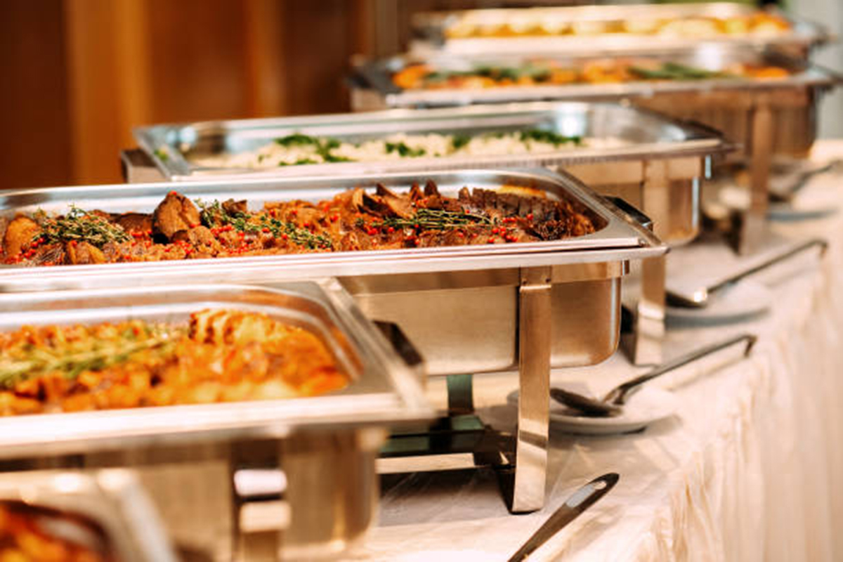 SL-Asian-Food-Buffet-Restaurant-Meat-And-Entree-Buffet-San-Antonio Buffet trays with seasoned meats and main entrees at SL Asian Food, a Buffet Restaurant in San Antonio